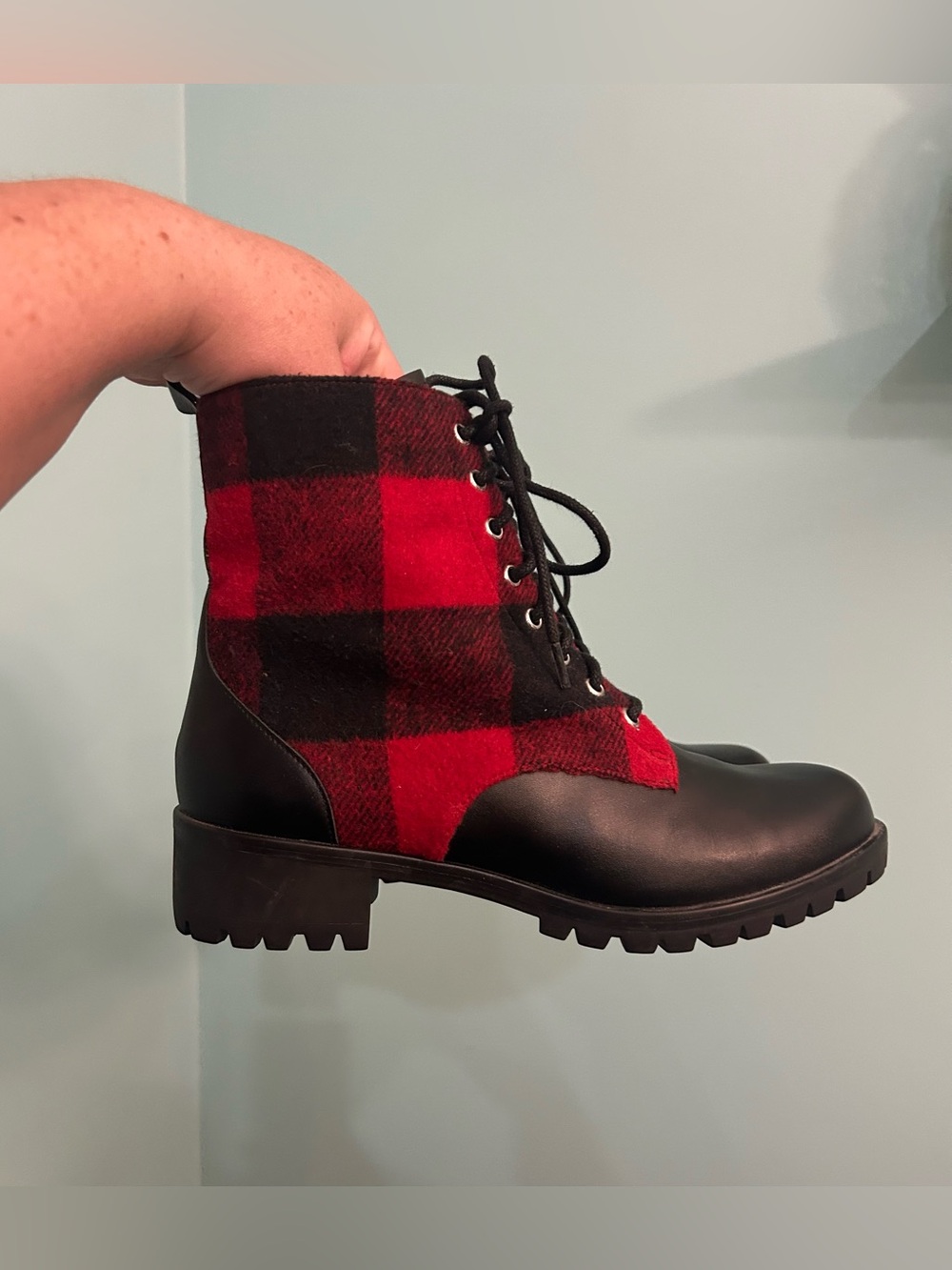 BP Red Black Buffalo Plaid Lace Up Combat Boots Checkered SZ 8.5